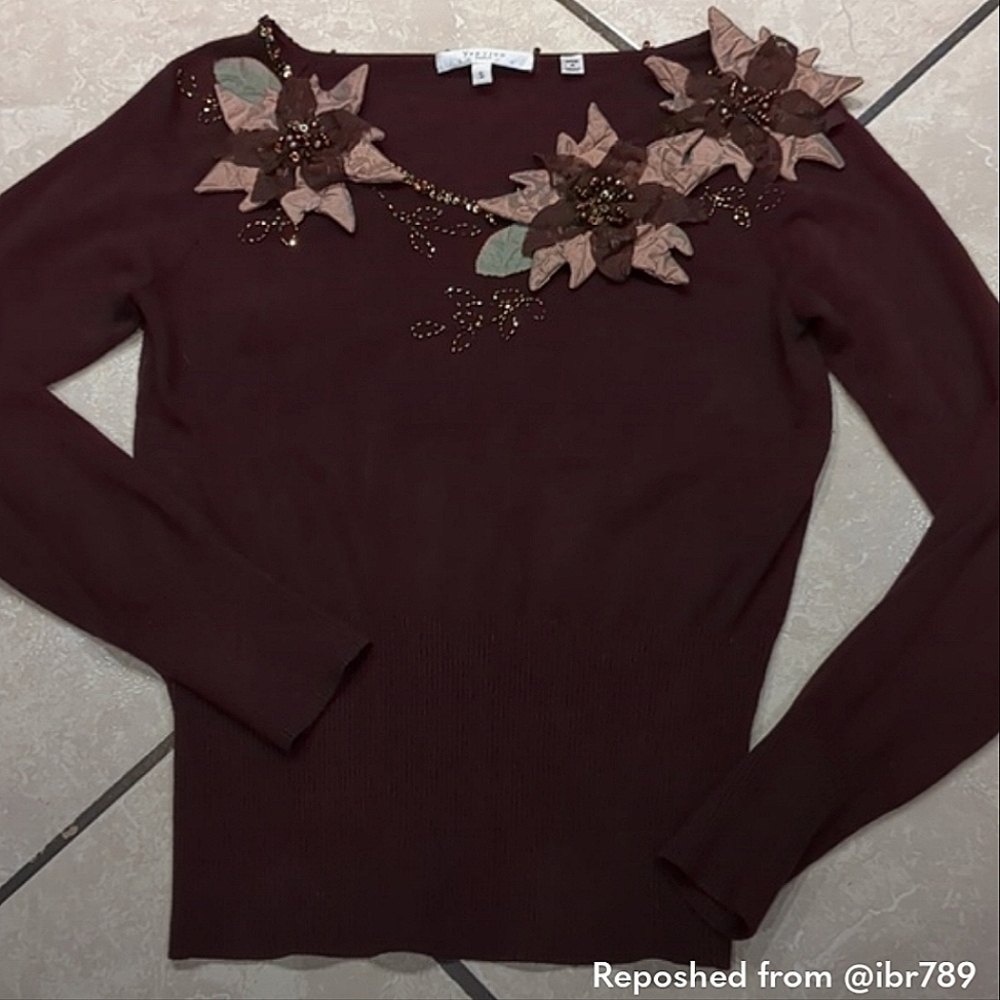 Vertigo Paris Beaded 3D Floral Sweater Size Small